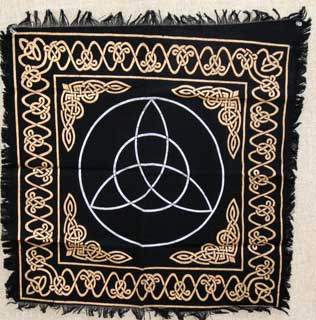 Triquetra Altar Cloth (24x24)